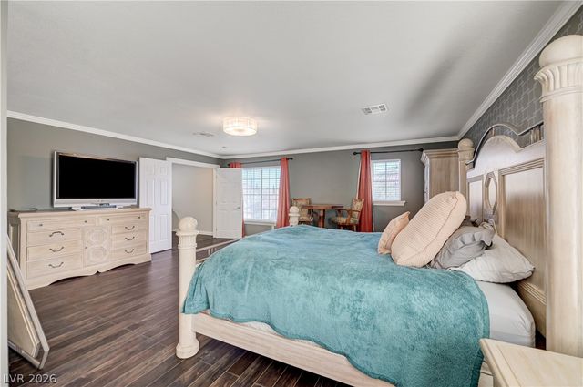 10012 Long Cattle Avenue, Las Vegas, NV 89117
