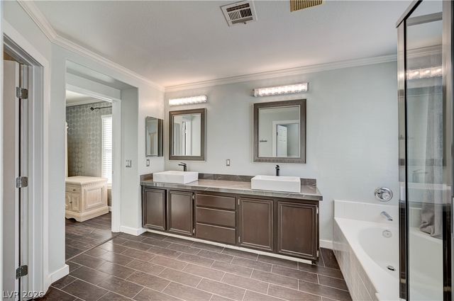 10012 Long Cattle Avenue, Las Vegas, NV 89117