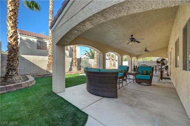 10012 Long Cattle Avenue, Las Vegas, NV 89117