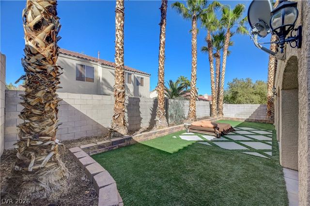 10012 Long Cattle Avenue, Las Vegas, NV 89117