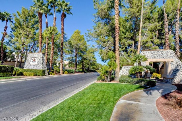 10012 Long Cattle Avenue, Las Vegas, NV 89117