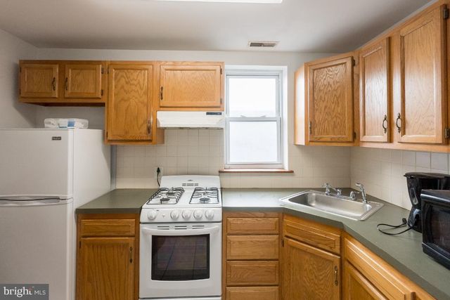 4028 MARKET ST, Philadelphia, PA 19104