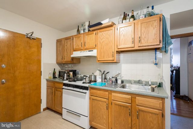4028 MARKET ST, Philadelphia, PA 19104