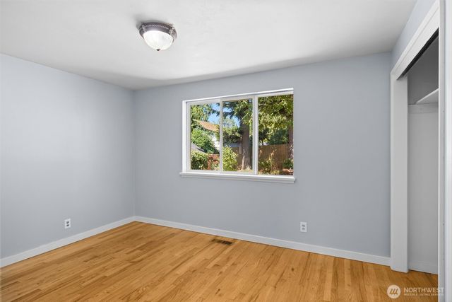 1216 N 172nd Street, Shoreline, WA 98133