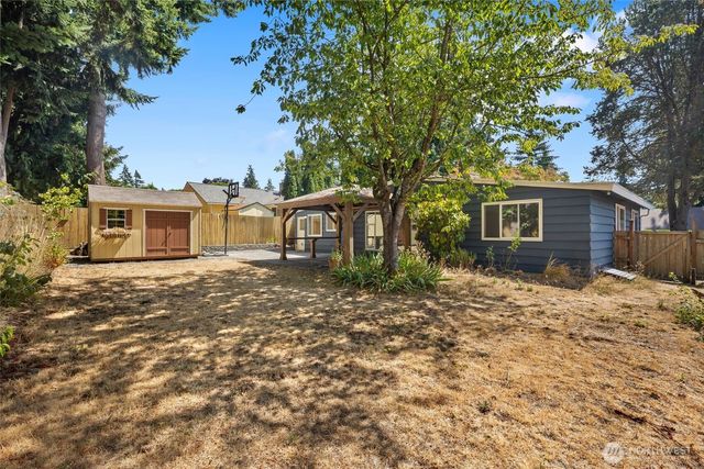 1216 N 172nd Street, Shoreline, WA 98133