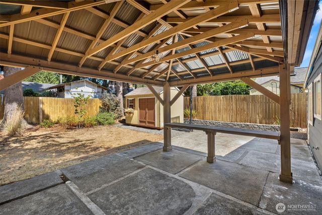 1216 N 172nd Street, Shoreline, WA 98133