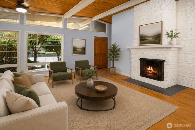 1216 N 172nd Street, Shoreline, WA 98133