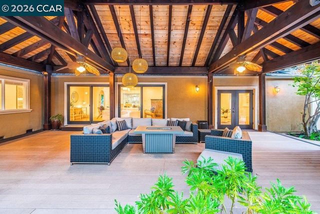 1676 Foothill Park Circle, Lafayette, CA 94549