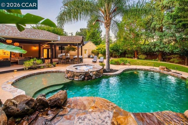 1676 Foothill Park Circle, Lafayette, CA 94549
