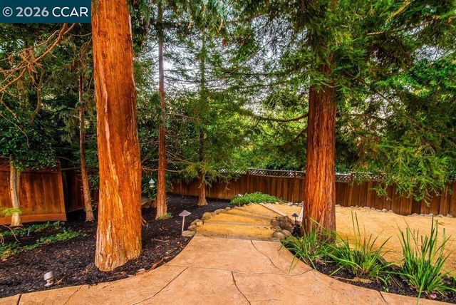 1676 Foothill Park Circle, Lafayette, CA 94549