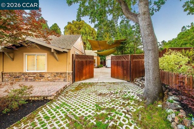 1676 Foothill Park Circle, Lafayette, CA 94549