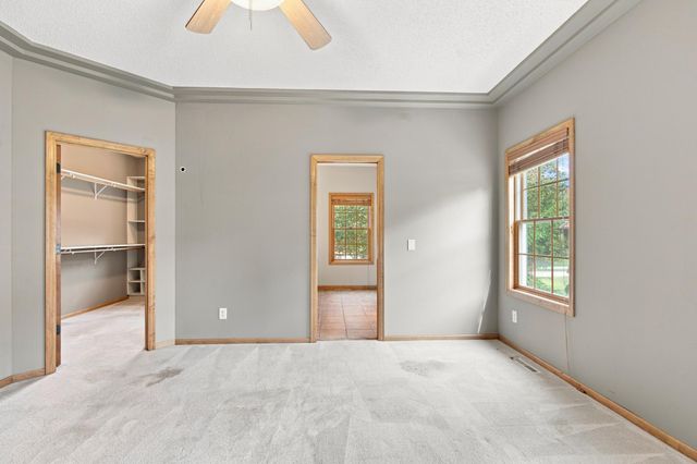 11649 Laketowne View, Albertville, MN 55301
