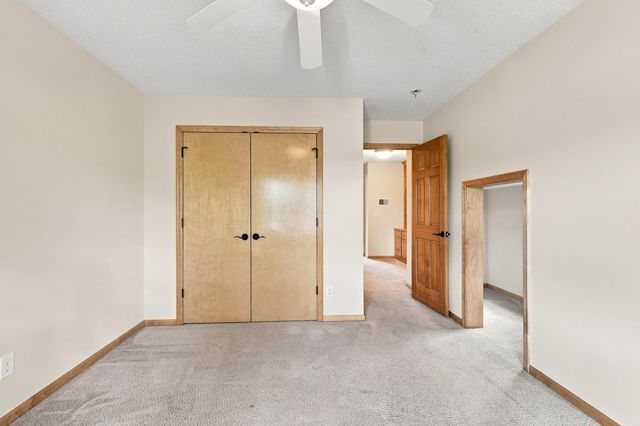 11649 Laketowne View, Albertville, MN 55301
