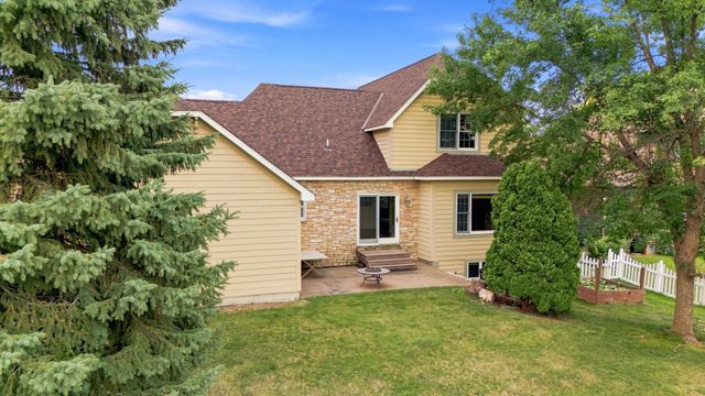 11649 Laketowne View, Albertville, MN 55301