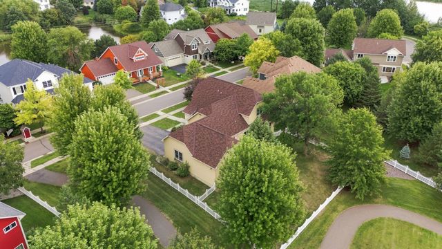 11649 Laketowne View, Albertville, MN 55301