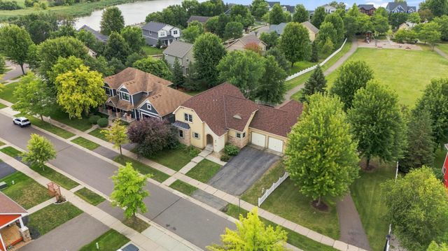 11649 Laketowne View, Albertville, MN 55301
