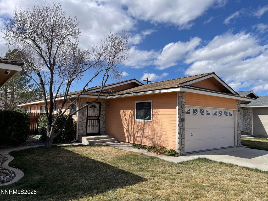 321 S West Street, Yerington, NV 89447