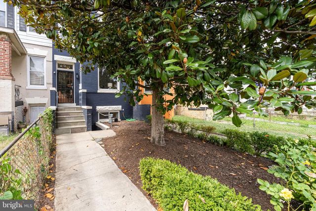 3524 11TH ST NW, Washington, DC 20010