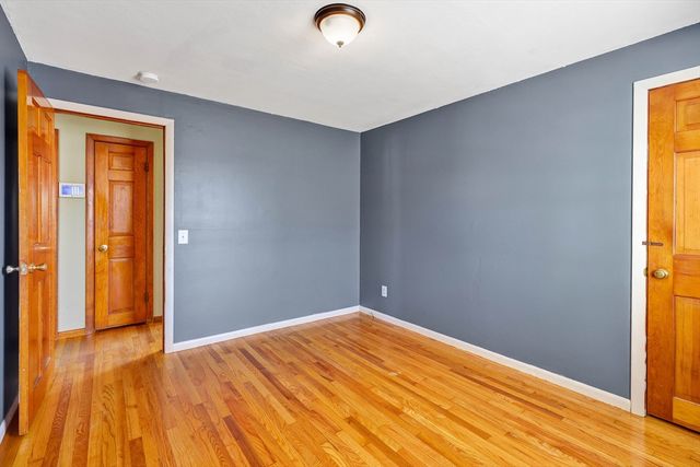 232 East St, Springfield, MA 01104