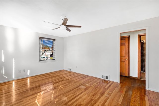 232 East St, Springfield, MA 01104