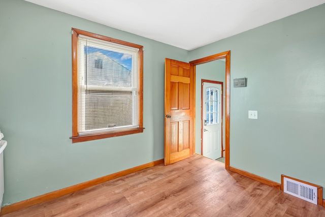232 East St, Springfield, MA 01104