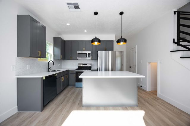 5605 Tommye Street A B, Houston, TX 77028