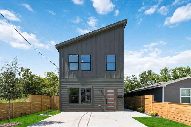 5605 Tommye Street A B, Houston, TX 77028