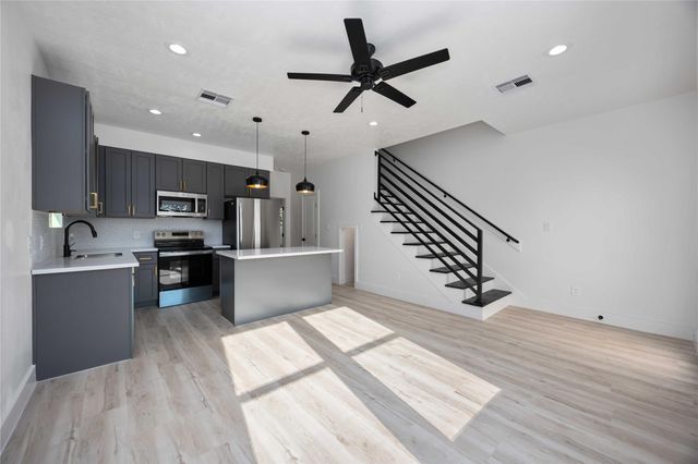 5605 Tommye Street A B, Houston, TX 77028