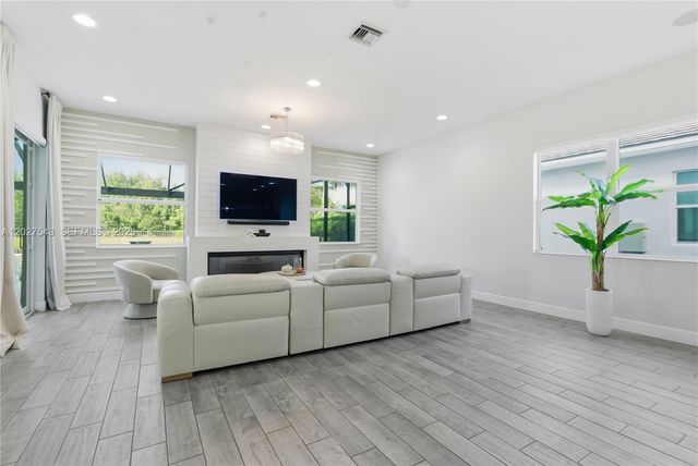 15943 Whippoorwill Circle, Westlake, FL 33470