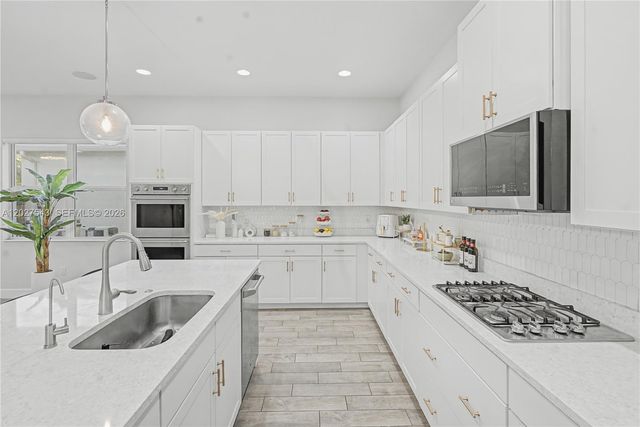 15943 Whippoorwill Circle, Westlake, FL 33470