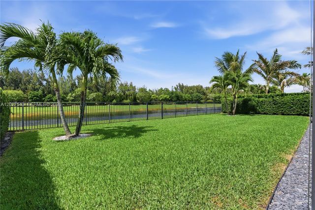 15943 Whippoorwill Circle, Westlake, FL 33470