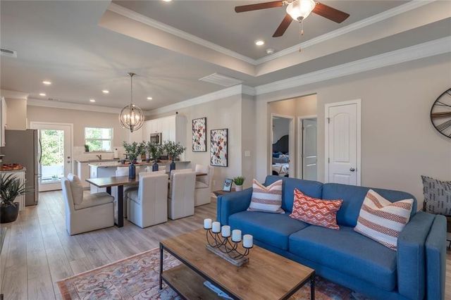 157 Red Oak Lane, Calhoun, GA 30701