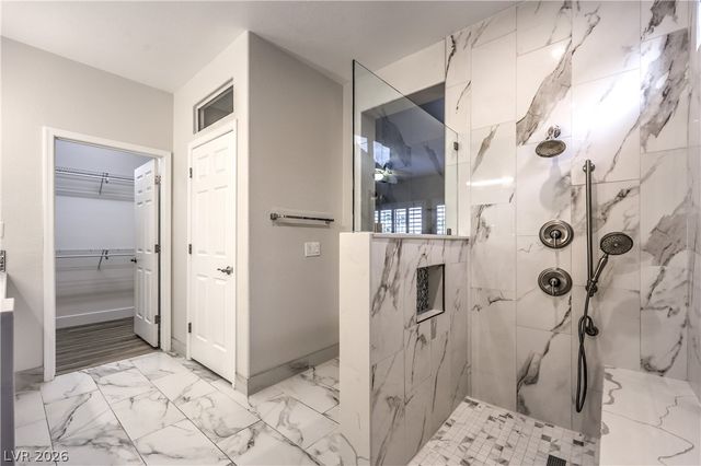 2072 Crown View Street, Henderson, NV 89052