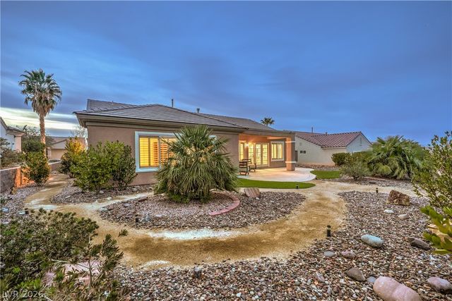 2072 Crown View Street, Henderson, NV 89052