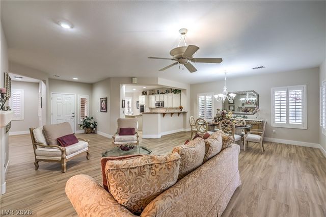 2072 Crown View Street, Henderson, NV 89052