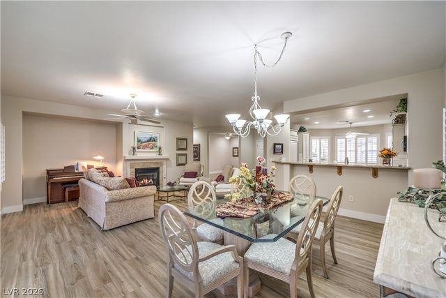 2072 Crown View Street, Henderson, NV 89052