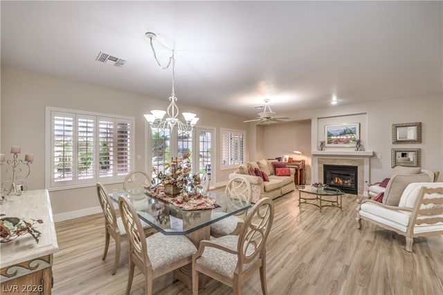 2072 Crown View Street, Henderson, NV 89052