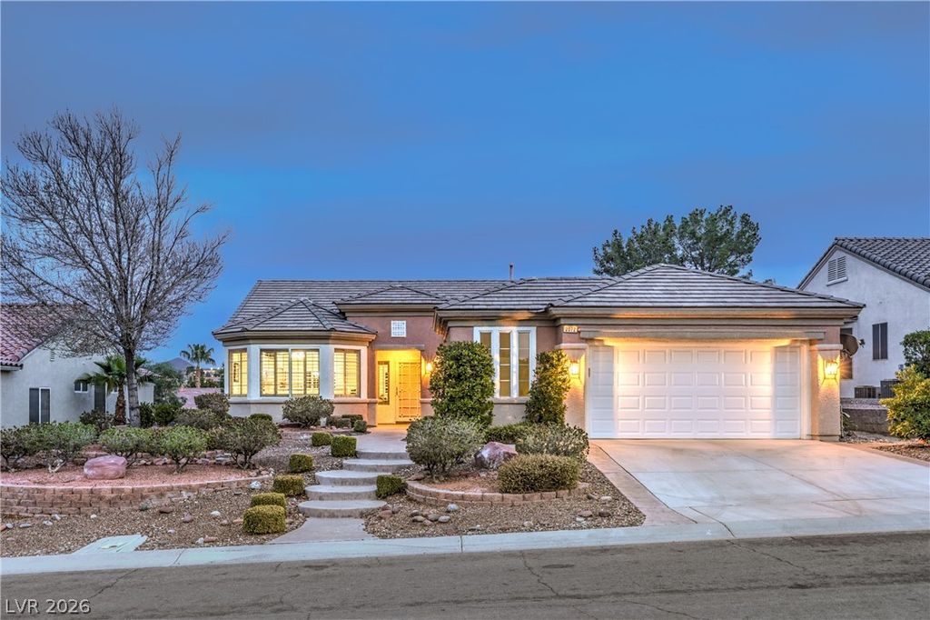 2072 Crown View Street, Henderson, NV 89052