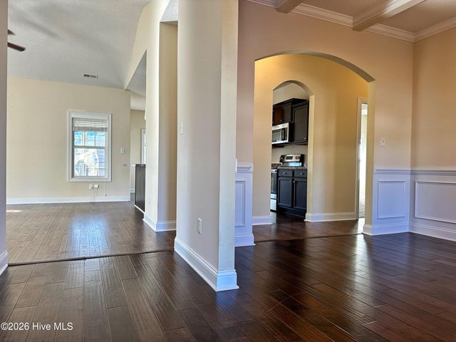 301 Old Snap Dragon Court, Jacksonville, NC 28546