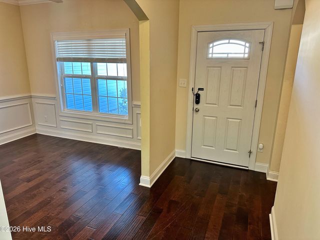 301 Old Snap Dragon Court, Jacksonville, NC 28546