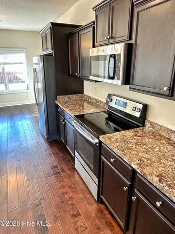 301 Old Snap Dragon Court, Jacksonville, NC 28546