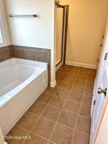 301 Old Snap Dragon Court, Jacksonville, NC 28546