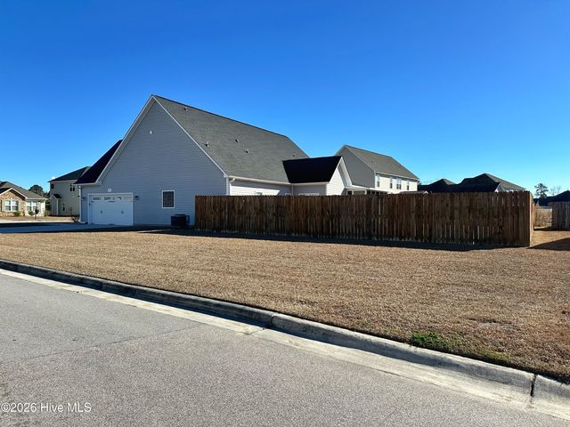 301 Old Snap Dragon Court, Jacksonville, NC 28546