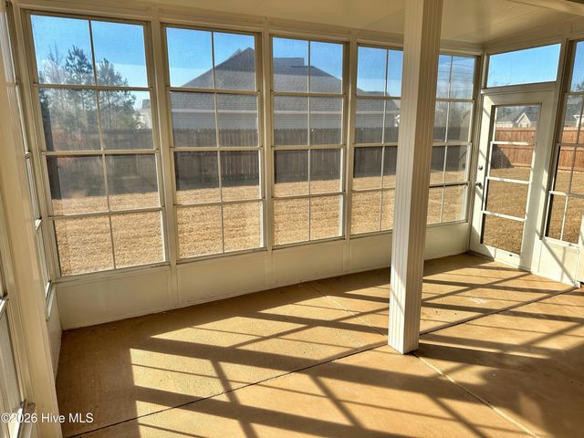 301 Old Snap Dragon Court, Jacksonville, NC 28546