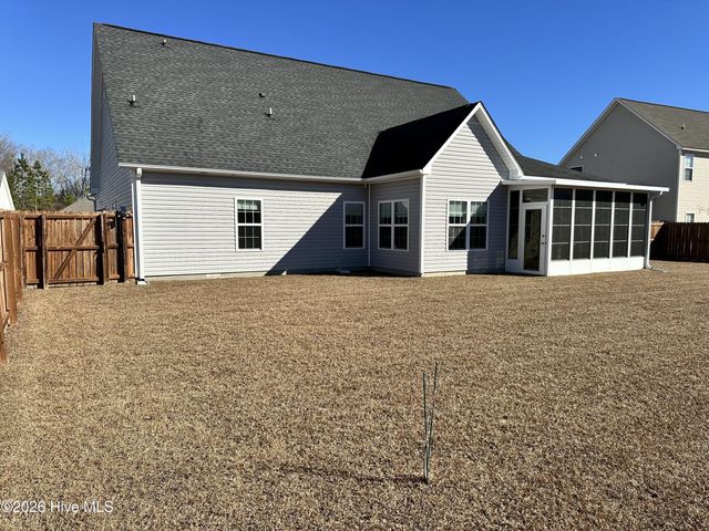 301 Old Snap Dragon Court, Jacksonville, NC 28546