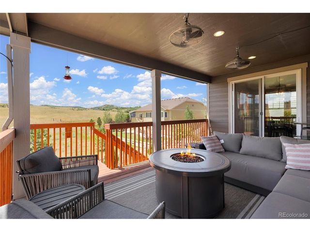 6040 Clover Ridge Cir, Castle Rock, CO 80104