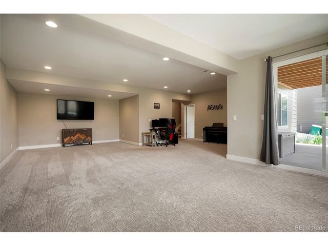 6040 Clover Ridge Cir, Castle Rock, CO 80104