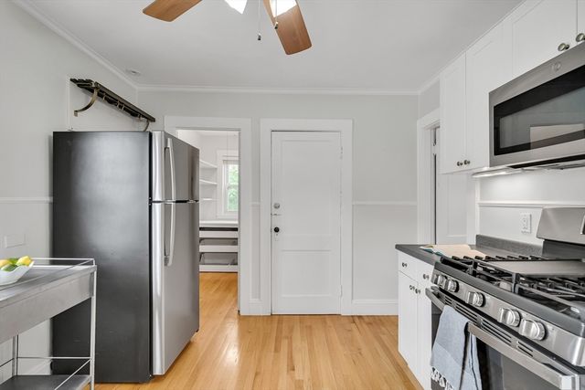 419 Belgrade Ave 2, Boston, MA 02132
