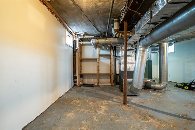 419 Belgrade Ave 2, Boston, MA 02132