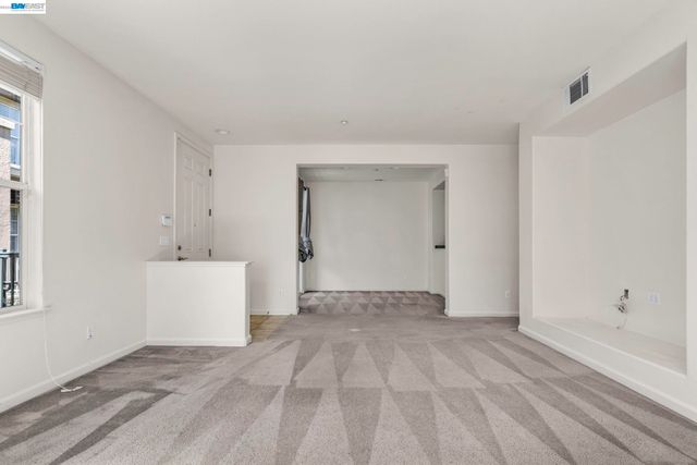 10863 Packard St 157, Oakland, CA 94603